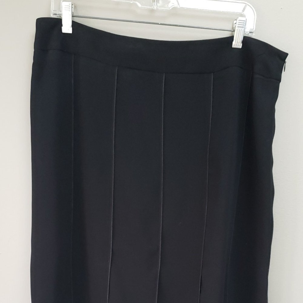 Drama Black Skirt Size 16 Flowy Bottom